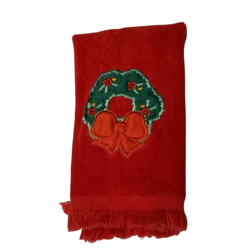 Christmas Wreath Red Hand Towel Unbranded Great used condition